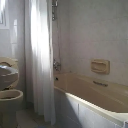 Arithea 101 بافوس